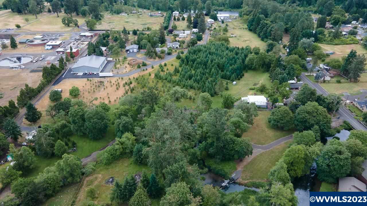 33026 Tennessee Road Southeast Lebanon, OR 97355 - Photo 12 of 23 Gallery Image 12