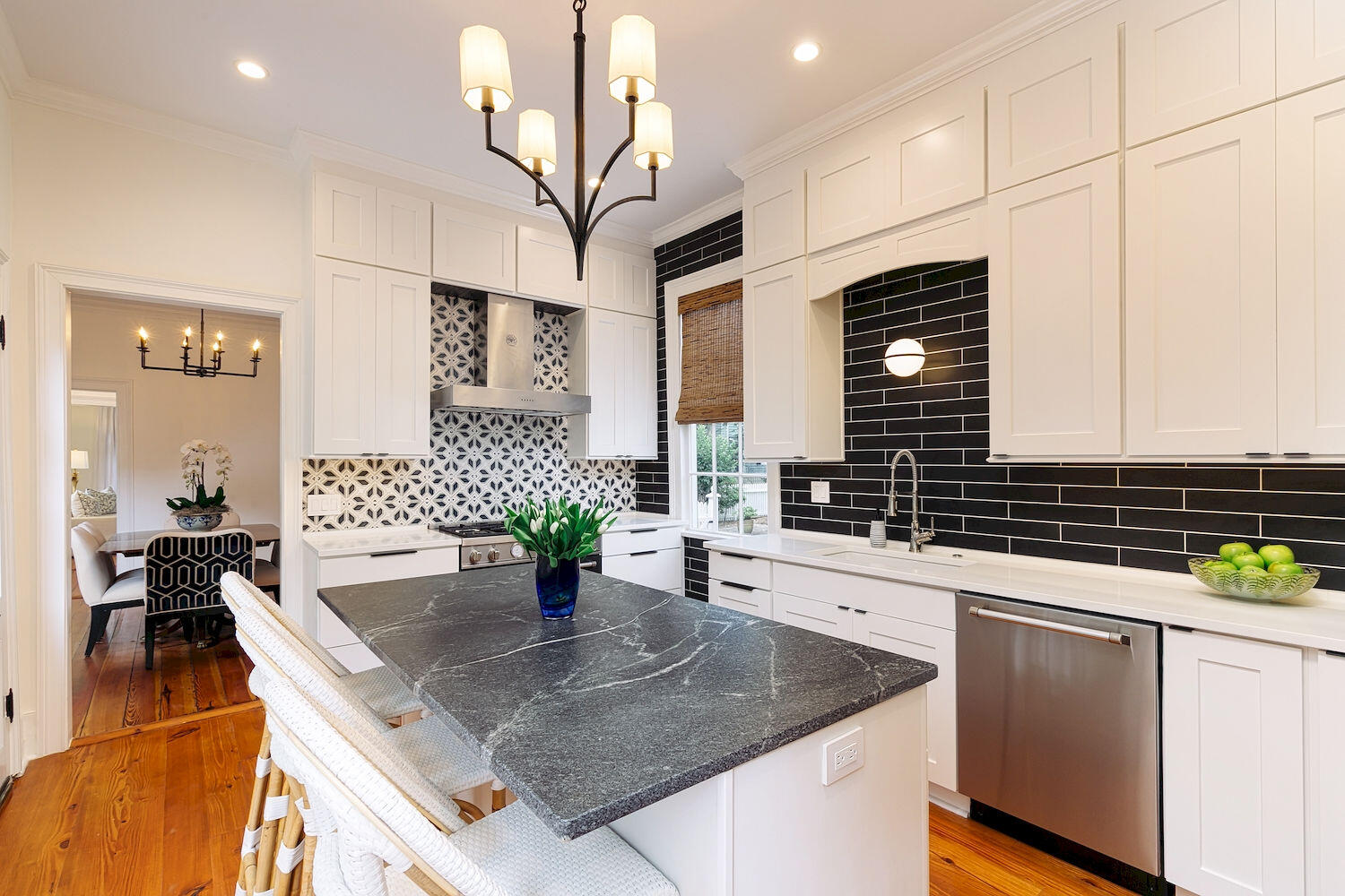 19 Short Street Charleston, SC 29401 - Photo 7 of 40 IMGM9280