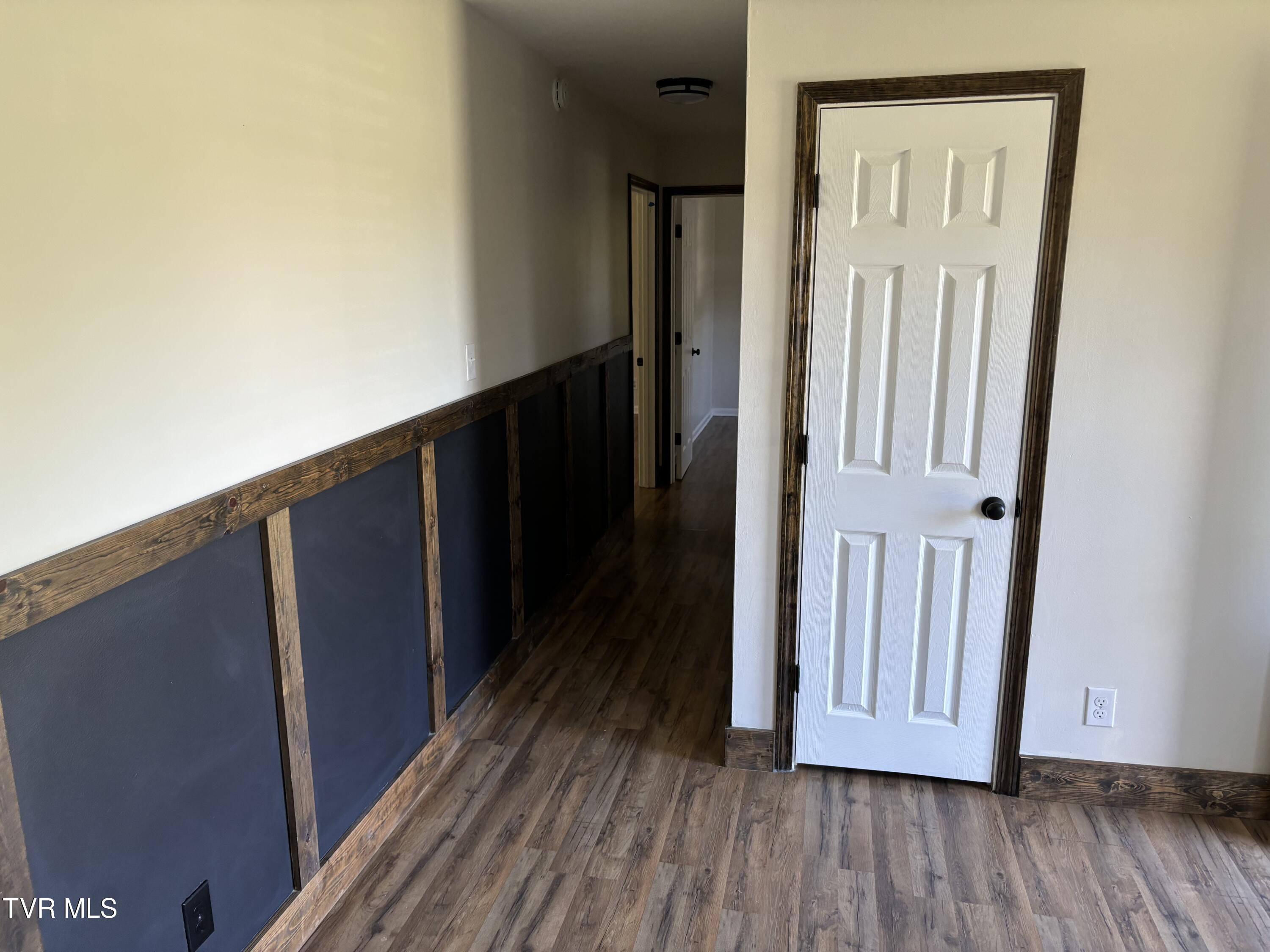 2703 West Walnut Street, Unit 8 Johnson City, TN 37604 - Photo 11 of 24 Hallway