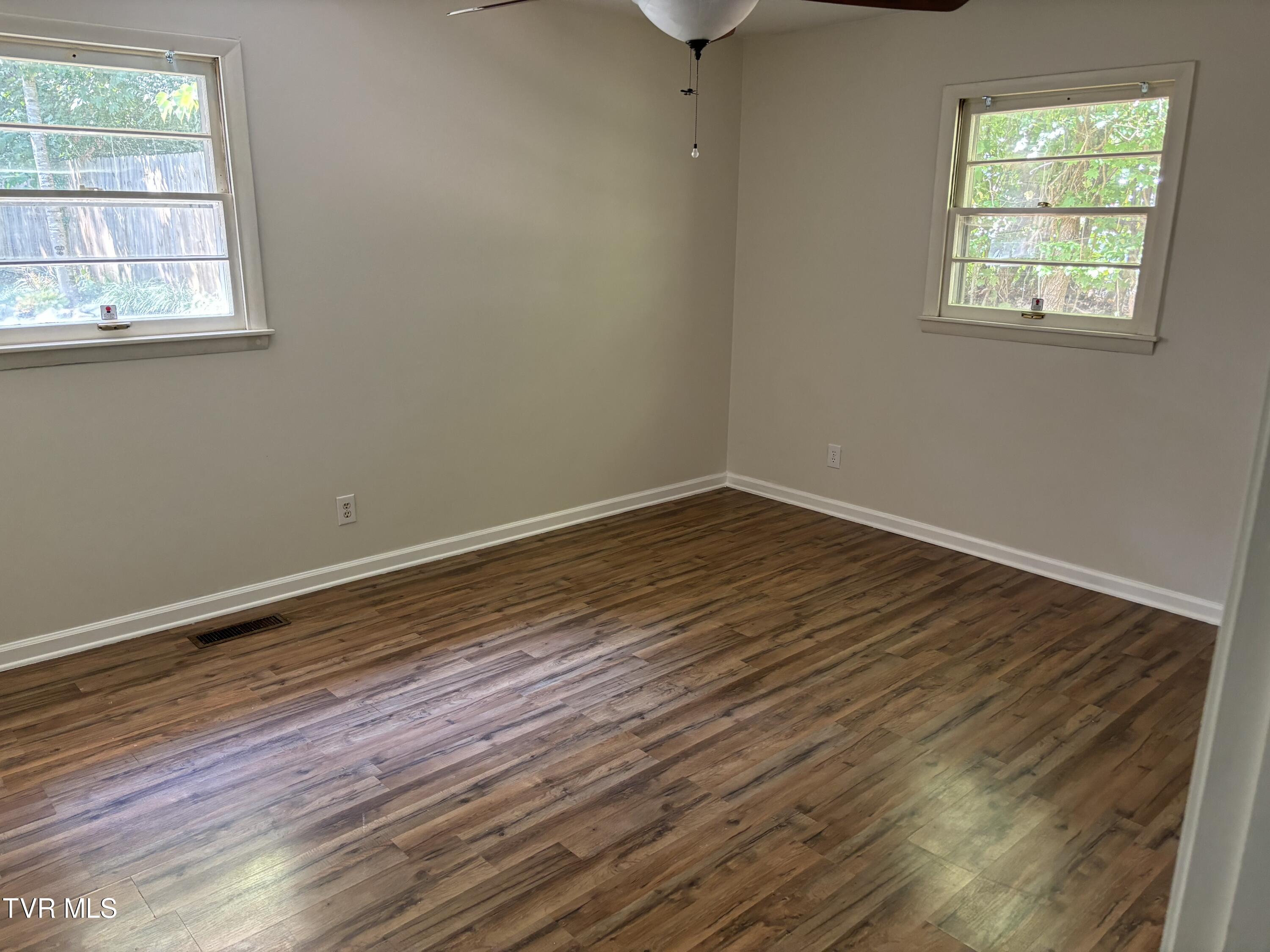 2703 West Walnut Street, Unit 8 Johnson City, TN 37604 - Photo 18 of 24 Primary