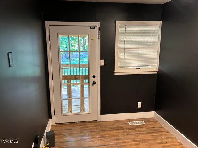 $1,950 | 2703 West Walnut Street, Unit 8, Johnson City, TN 37604