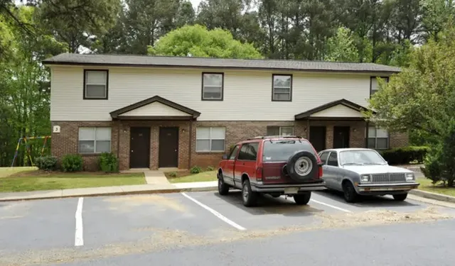 $830 | 106 Meadow Street, Woodstock, GA 30188