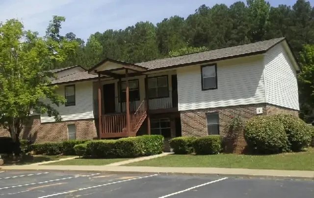 $830 | 106 Meadow Street, Woodstock, GA 30188