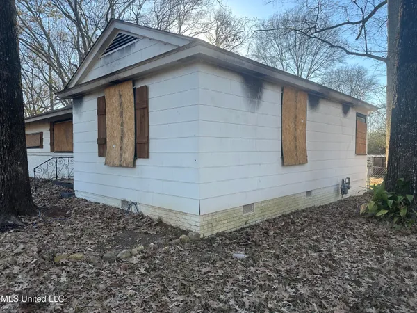 $17,900 | 3409 Meadow Lane, Jackson, MS 39212