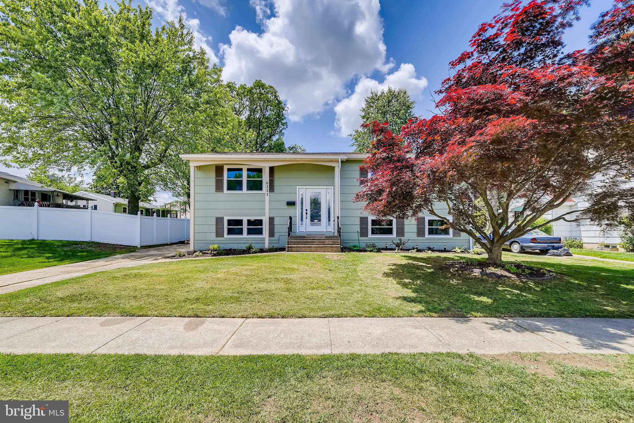 6111 Collinsway Road Baltimore, MD 21228 - Photo 2 of 36
