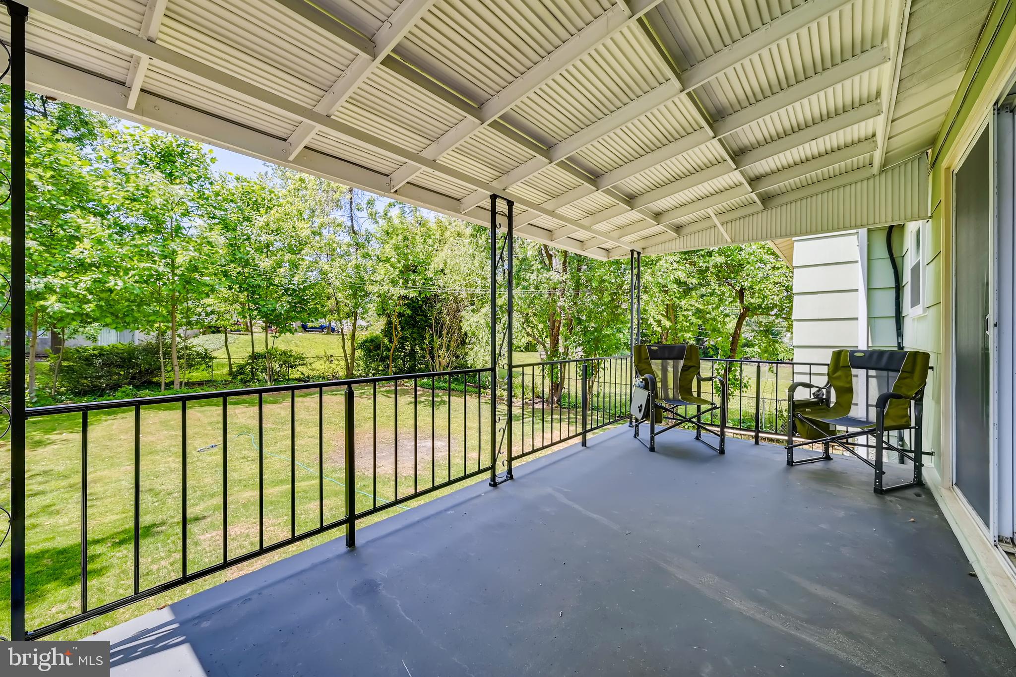 6111 Collinsway Road Baltimore, MD 21228 - Photo 31 of 36