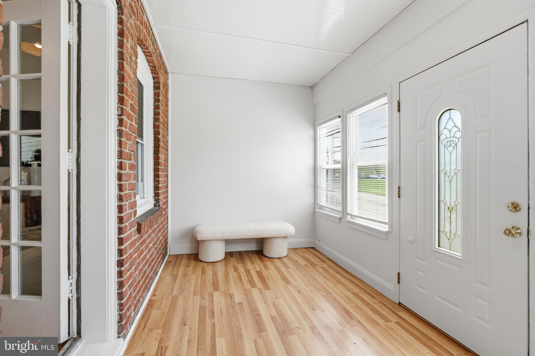 1471 Lawrence Road Havertown, PA 19083 - Photo 4 of 32