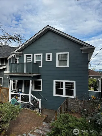 $1,600,000 | 5235 19th Avenue Northeast, Seattle, WA 98105