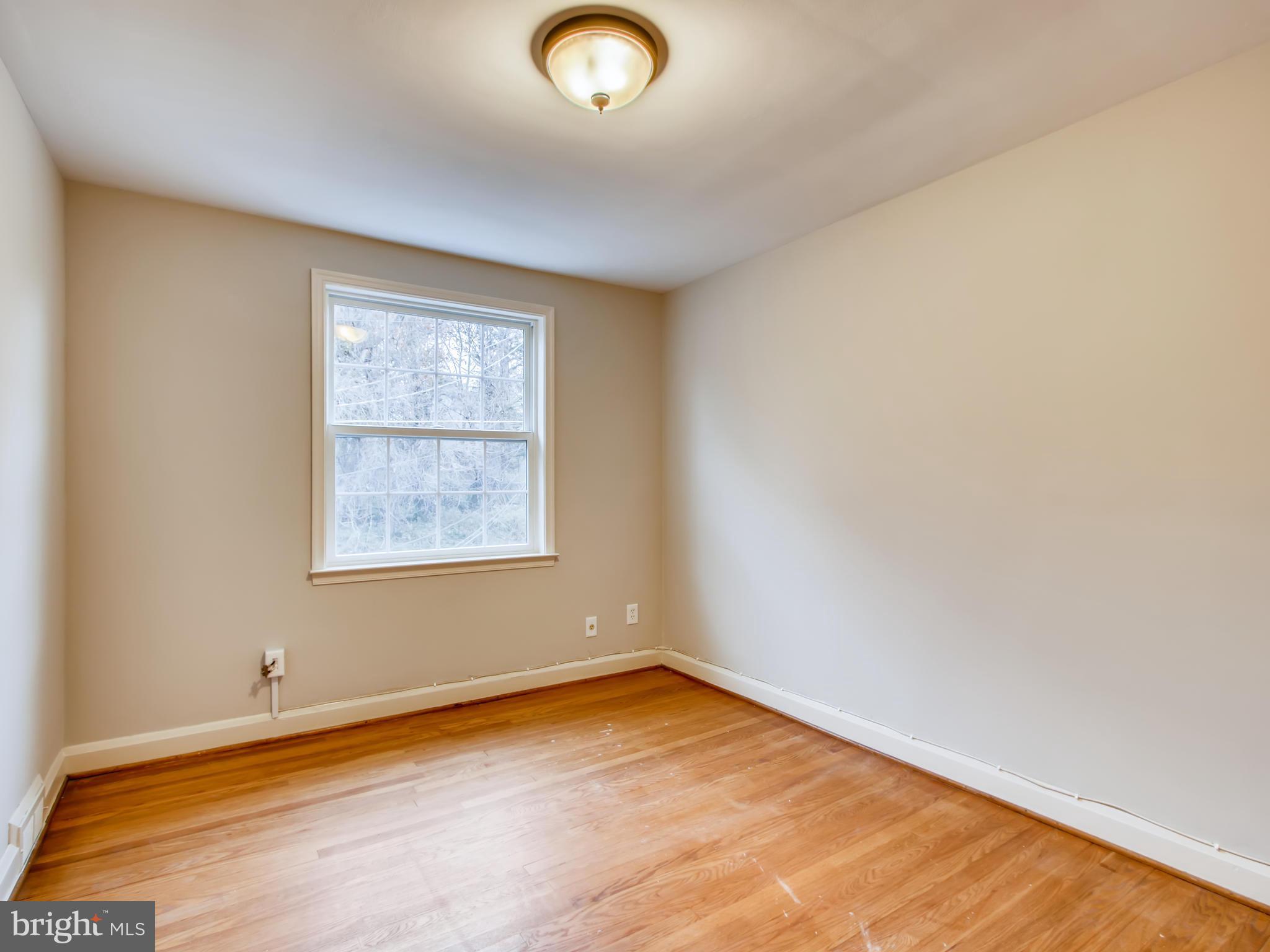 1904 Edgewood Road Baltimore, MD 21286 - Photo 13 of 17 Bedfroom 3