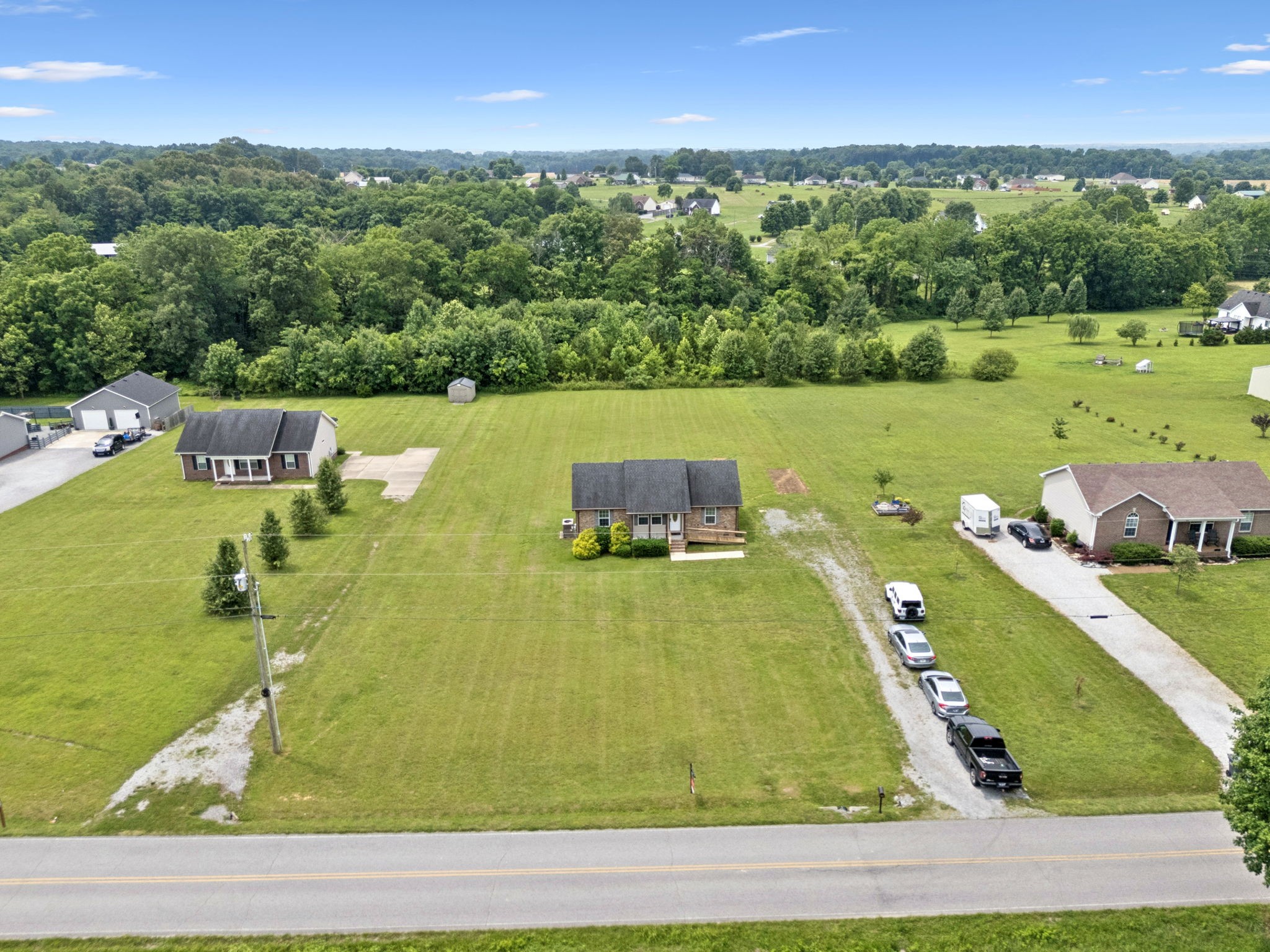 819 White Road Portland, TN 37148 - Photo 16 of 21 a view of a city