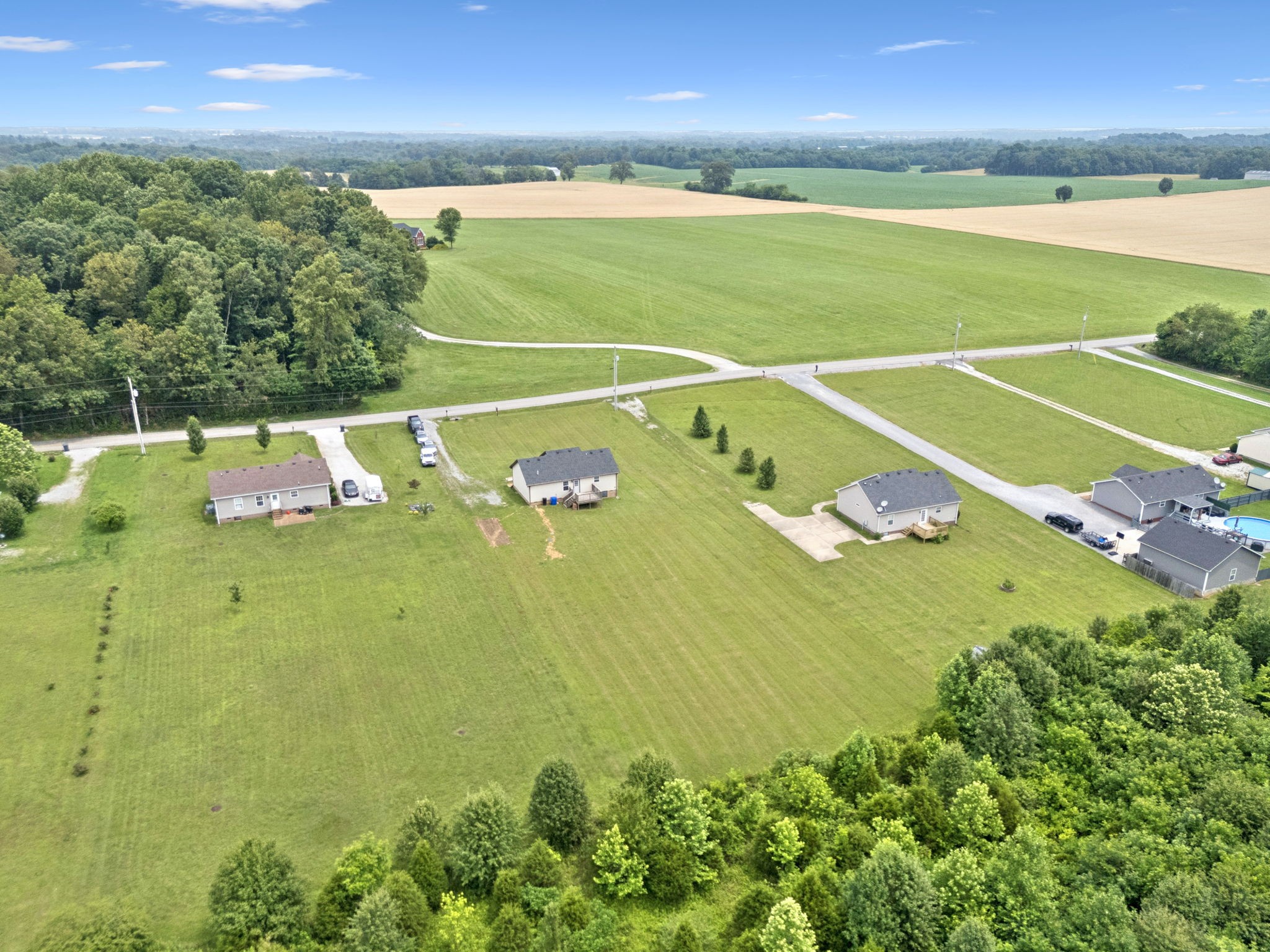 819 White Road Portland, TN 37148 - Photo 19 of 21 a view of an outdoor space and yard