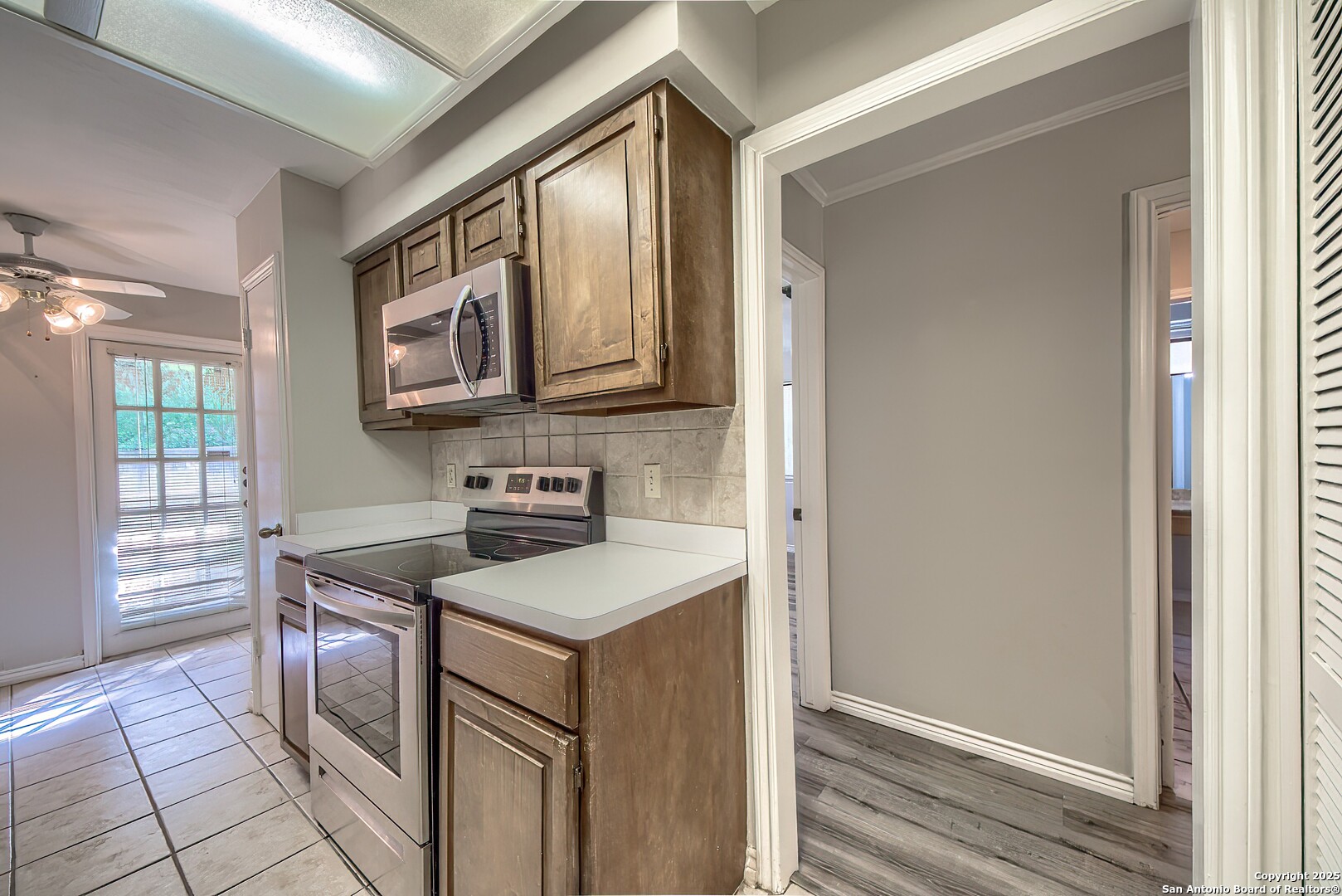 7738 Chambers Road, Unit 1102 San Antonio, TX 78229 - Photo 10 of 26 Gallery Image 10