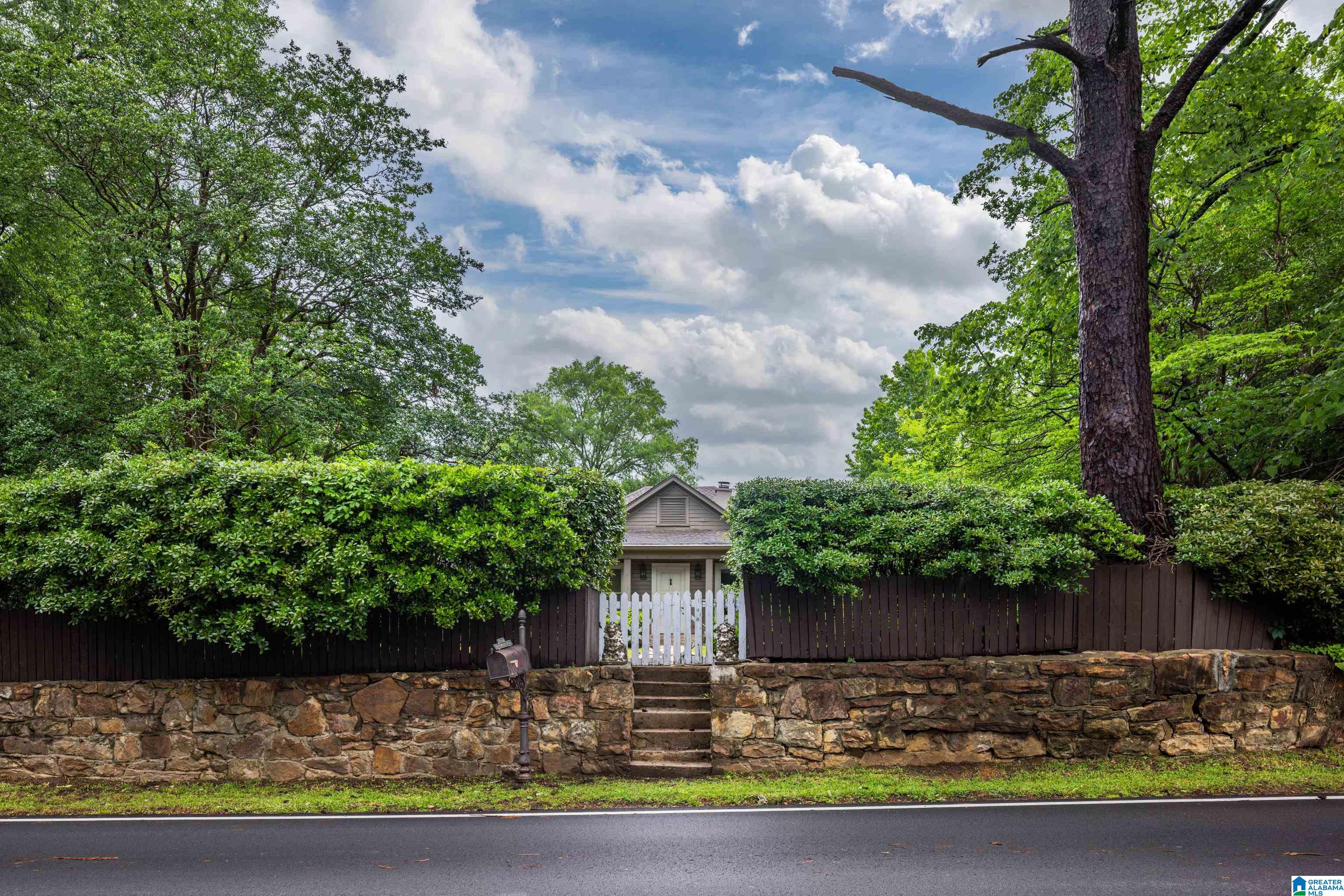 2972 Pump House Road Birmingham, AL 35243 - Photo 4 of 61