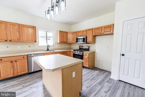 $415,000 | 23 Dutchess Court, Southampton, NJ 08088