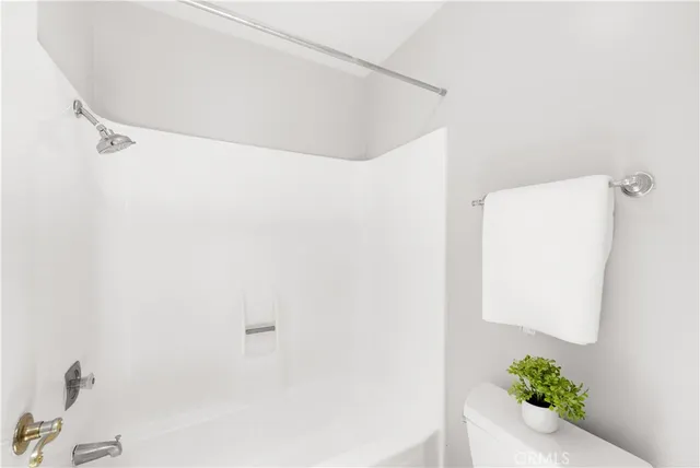 $570,000 | 90 Lakepines, Irvine, CA 92620