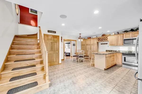 $475,000 | 24 Laurel Street, Brattleboro, VT 05301