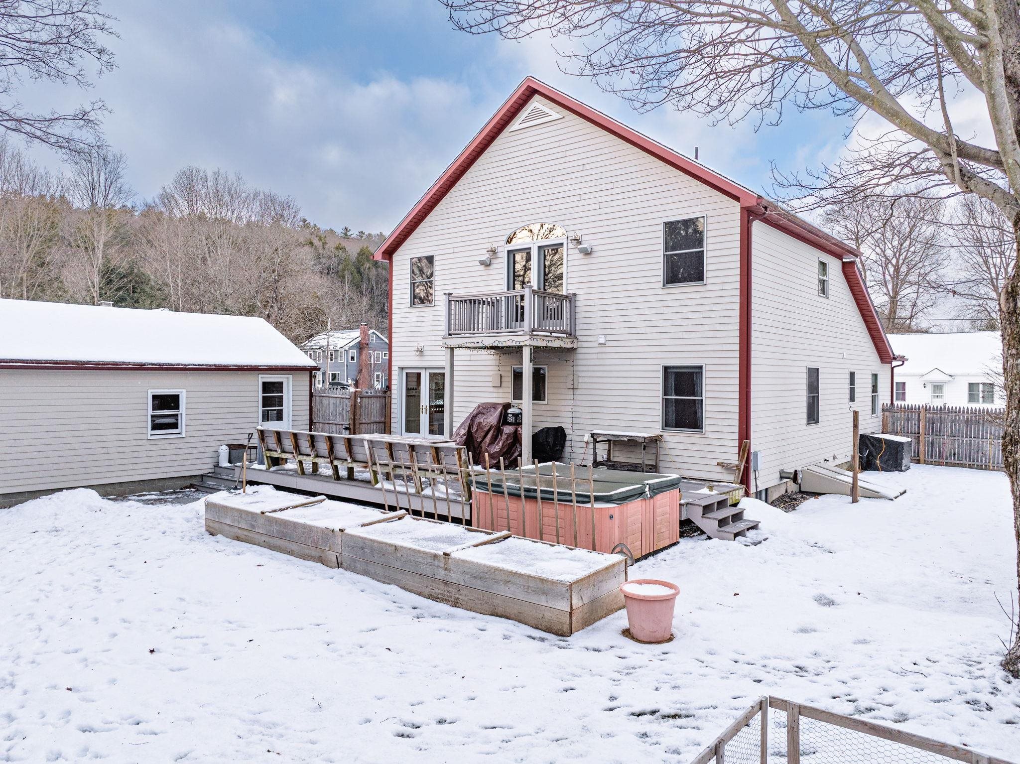 24 Laurel Street Brattleboro, VT 05301 - Photo 32 of 35