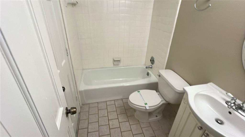 3884 Hunting Ridge Drive Southwest Lilburn, GA 30047 - Photo 4 of 7