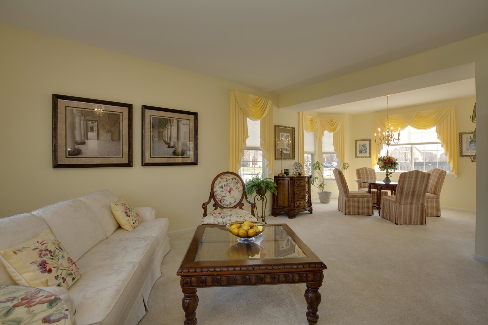 9610 Newton Road Huntley, IL 60142 - Photo 7 of 23 a living room with furniture