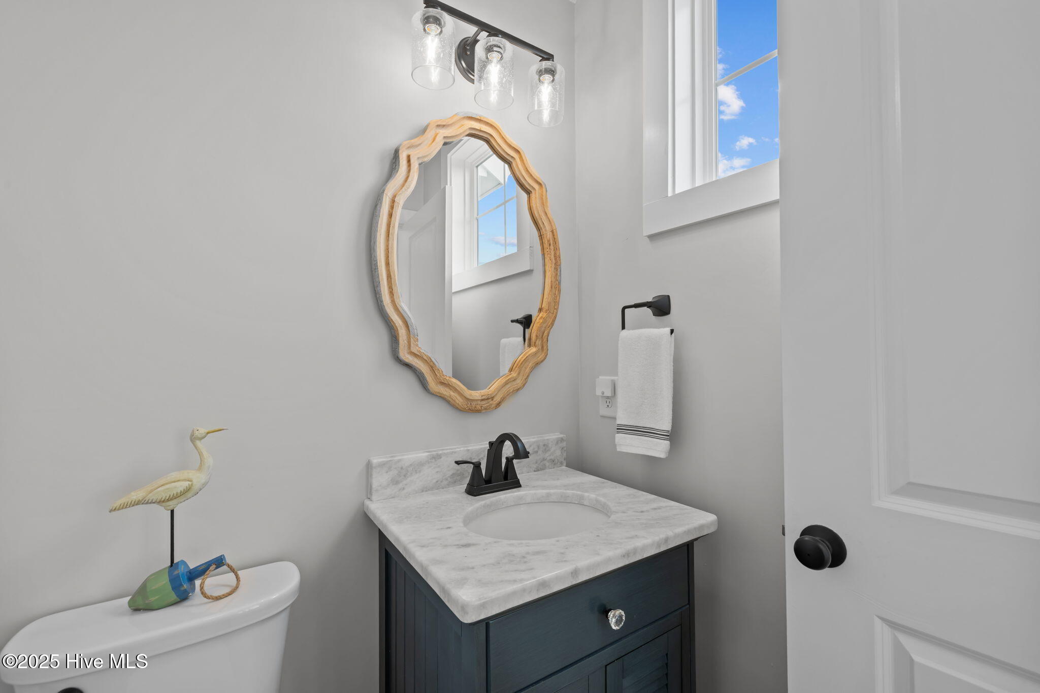 1402 Olde Farm Road Morehead City, NC 28557 - Photo 23 of 78 Powder Room