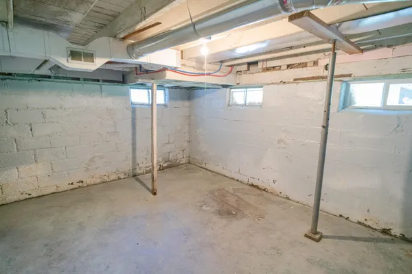 $235,000 | 66 East Isabella Avenue, Muskegon, MI 49442