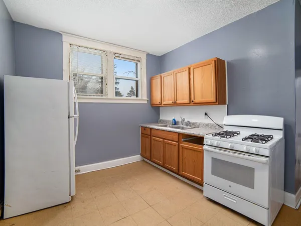 $235,000 | 66 East Isabella Avenue, Muskegon, MI 49442
