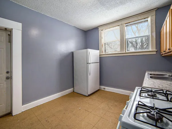 $235,000 | 66 East Isabella Avenue, Muskegon, MI 49442