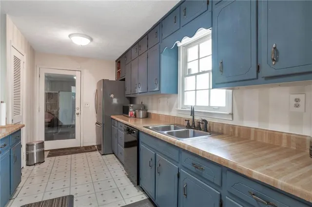 $295,000 | 2004 Poplar Falls Avenue, Lithonia, GA 30058