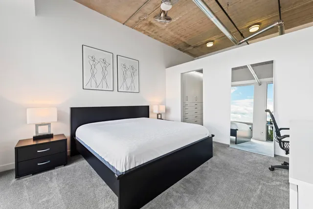 $3,000 | 350 North Main Street, Unit 716, Royal Oak, MI 48067