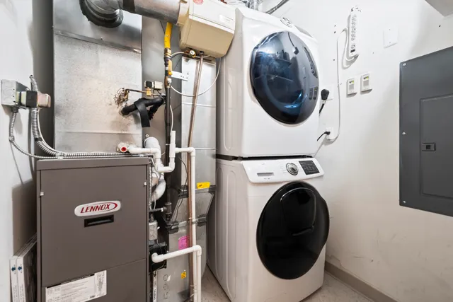 $3,000 | 350 North Main Street, Unit 716, Royal Oak, MI 48067