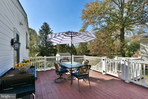 $625,000 | 11 Metekunk Drive, Ewing, NJ 08638
