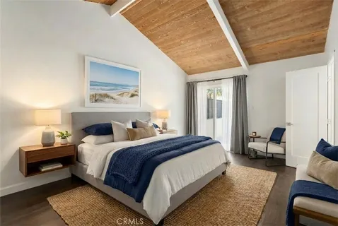 $2,745,000 | 327 62nd Street, Newport Beach, CA 92663