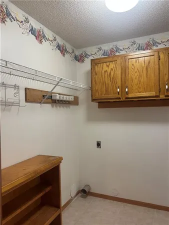 $339,900 | 813 Dogwood, Excelsior Springs, MO 64024