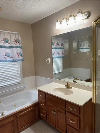 $339,900 | 813 Dogwood, Excelsior Springs, MO 64024
