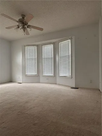 $339,900 | 813 Dogwood, Excelsior Springs, MO 64024