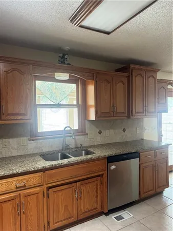 $339,900 | 813 Dogwood, Excelsior Springs, MO 64024