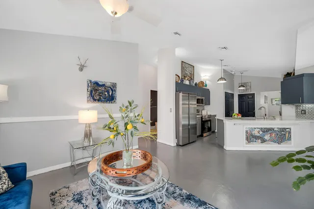 $499,000 | 220 37th Avenue Northeast, Naples, FL 34120