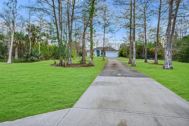 $499,000 | 220 37th Avenue Northeast, Naples, FL 34120