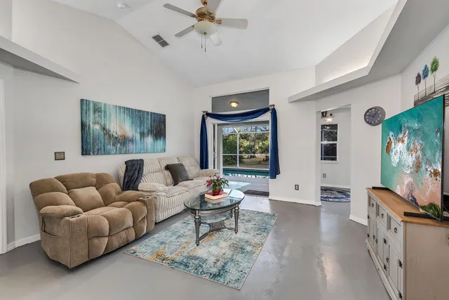 $499,000 | 220 37th Avenue Northeast, Naples, FL 34120