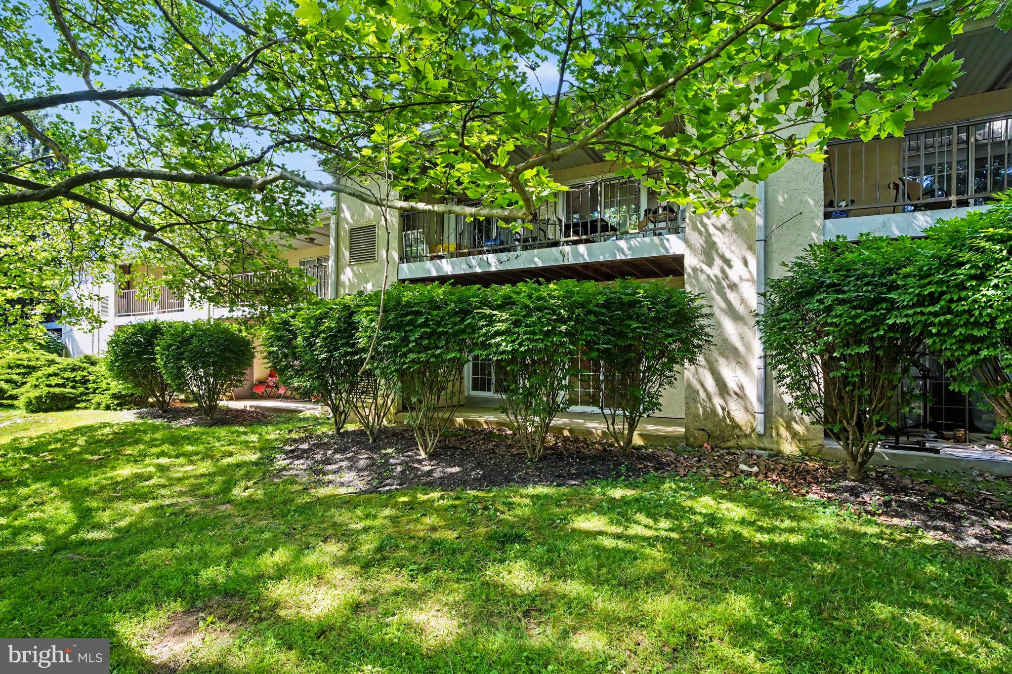 205 Valley Stream Lane, Unit 205 Chesterbrook, PA 19087 - Photo 3 of 31