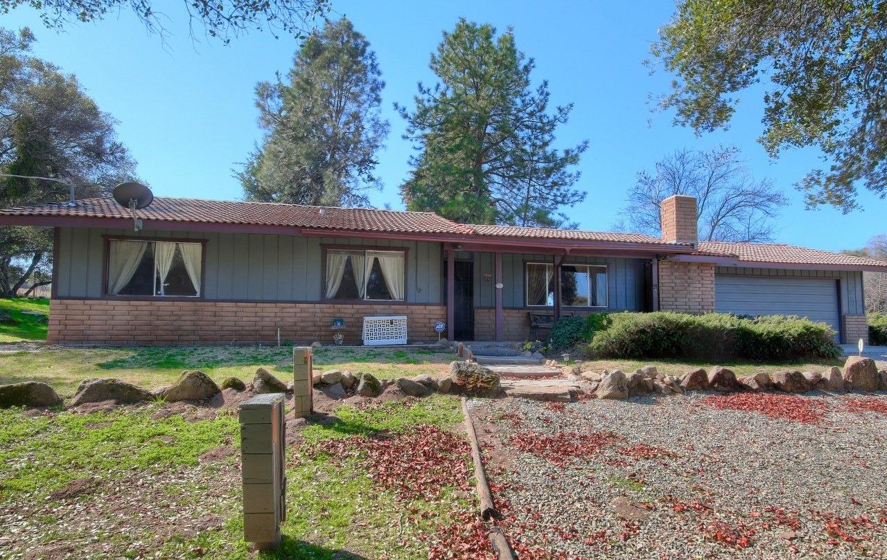 31808 Apache Road Coarsegold, CA 93614 - Photo 3 of 31 Gallery Image 3