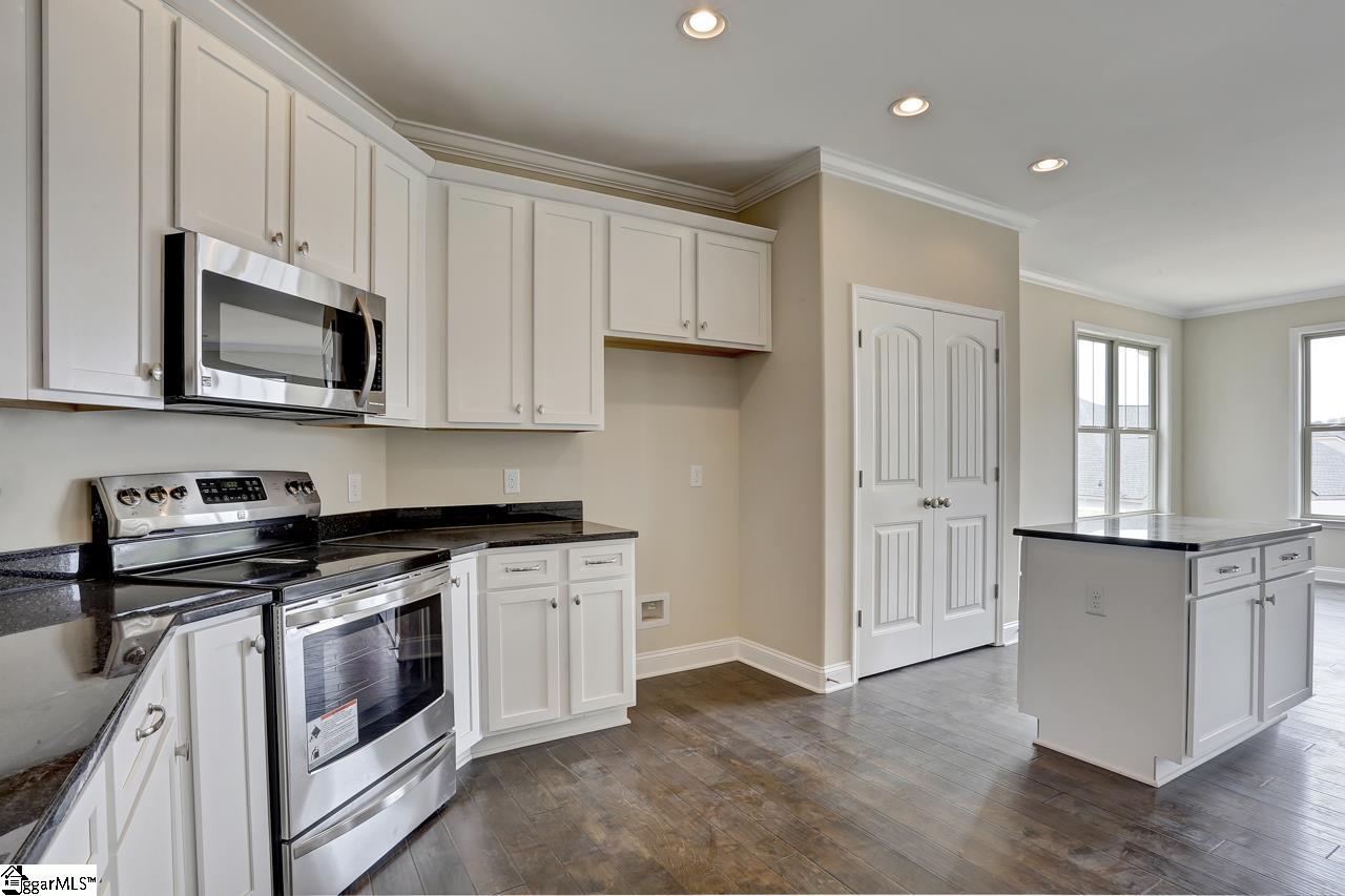 119 Longfellow Way Simpsonville, SC 29681 - Photo 13 of 36 Gallery Image 13