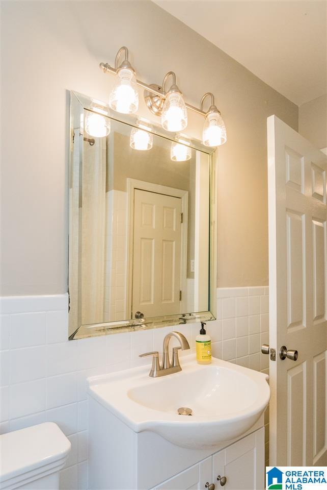 409 Shades Crest Road Birmingham, AL 35226 - Photo 26 of 37