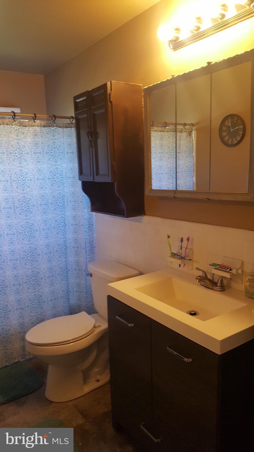13106 Gerry Road Clinton, MD 20735 - Photo 11 of 30 Bath (Master)
