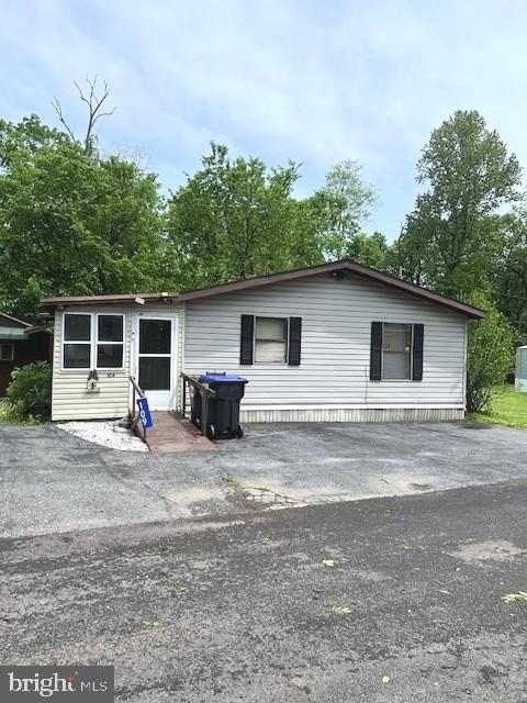 300 Ridge Road Etters, PA 17319 - Photo 1 of 20 Gallery Image 1