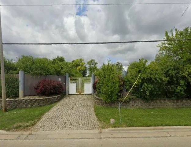 $690,000 | 19020 Kedzie Avenue, Homewood, IL 60430