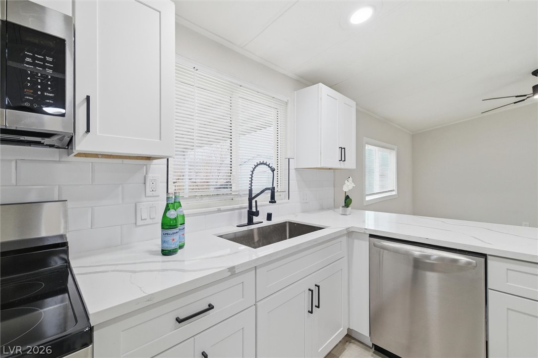 3940 Point Drive Pahrump, NV 89060 - Photo 15 of 33