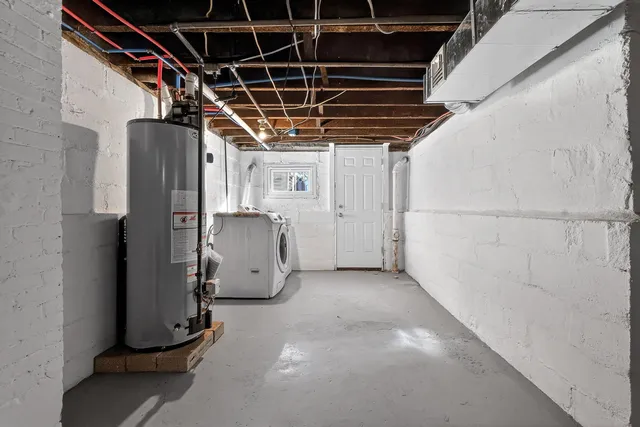 a view of a storage & utility room