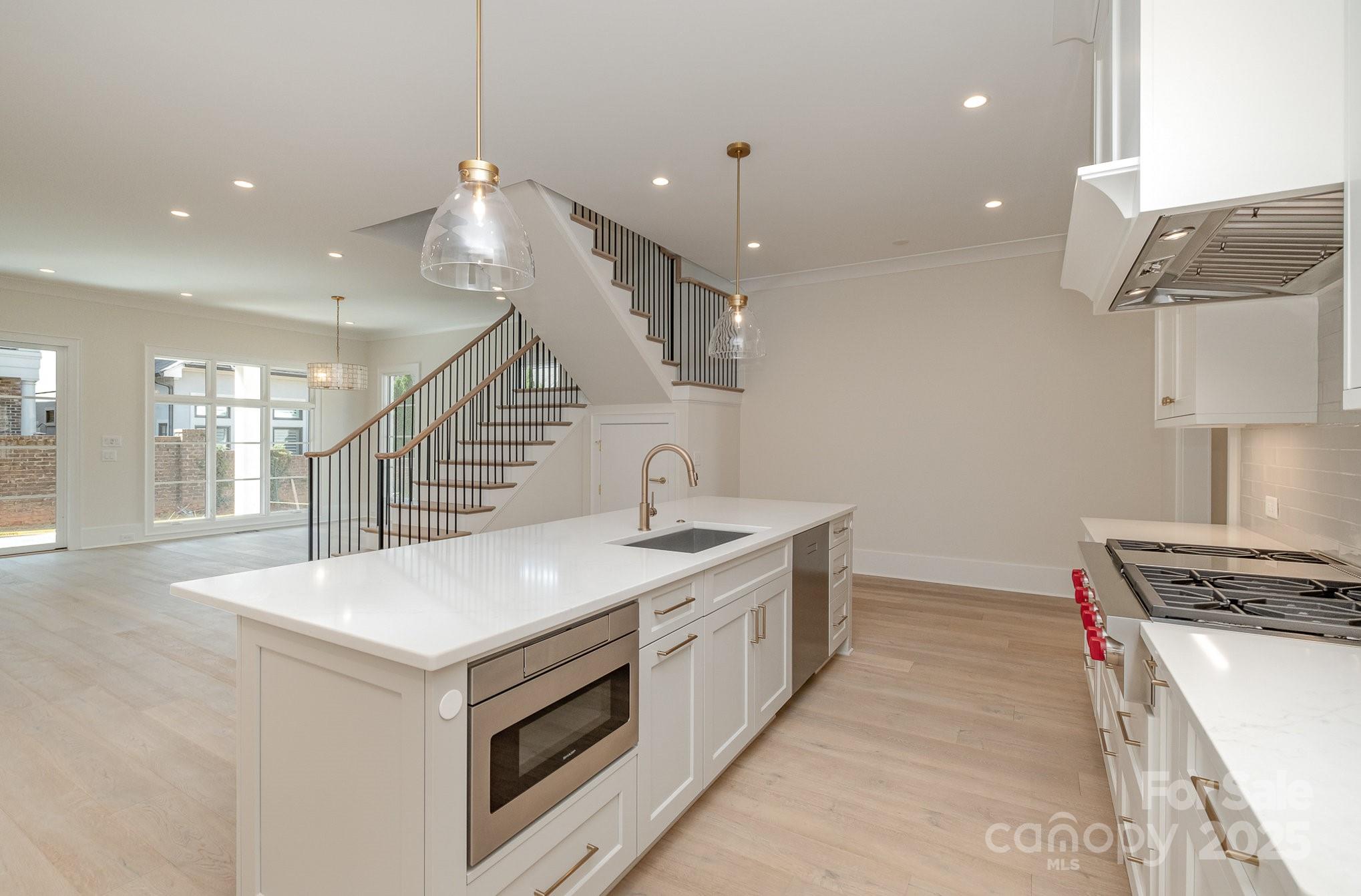 2924 Sharon View Road, Unit B Charlotte, NC 28210 - Photo 4 of 37