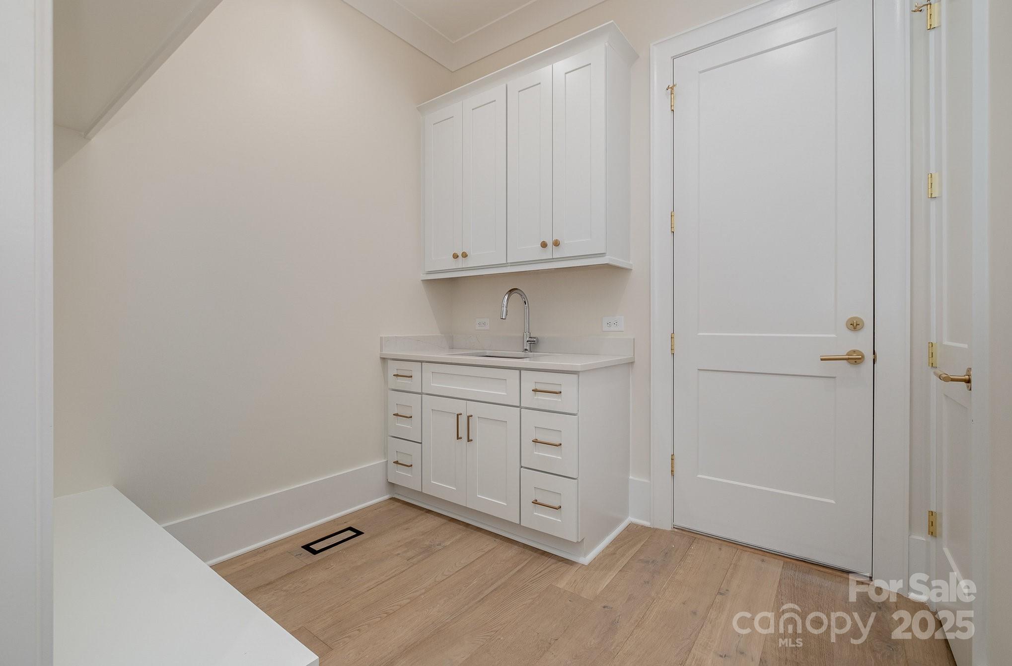 2924 Sharon View Road, Unit B Charlotte, NC 28210 - Photo 10 of 37